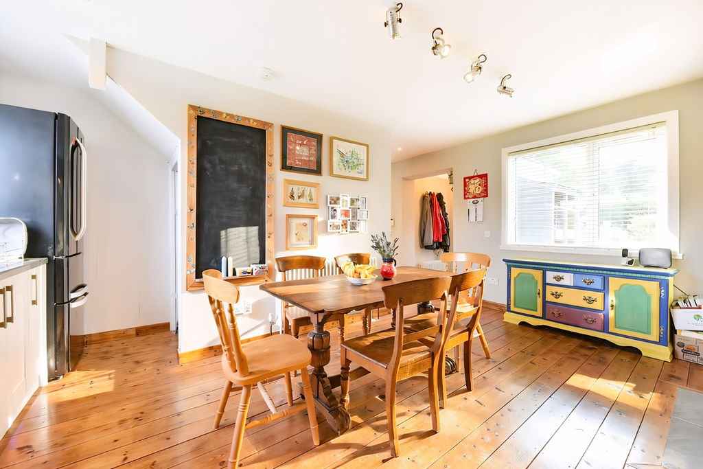 Kitchen / Dining Room- click for photo gallery